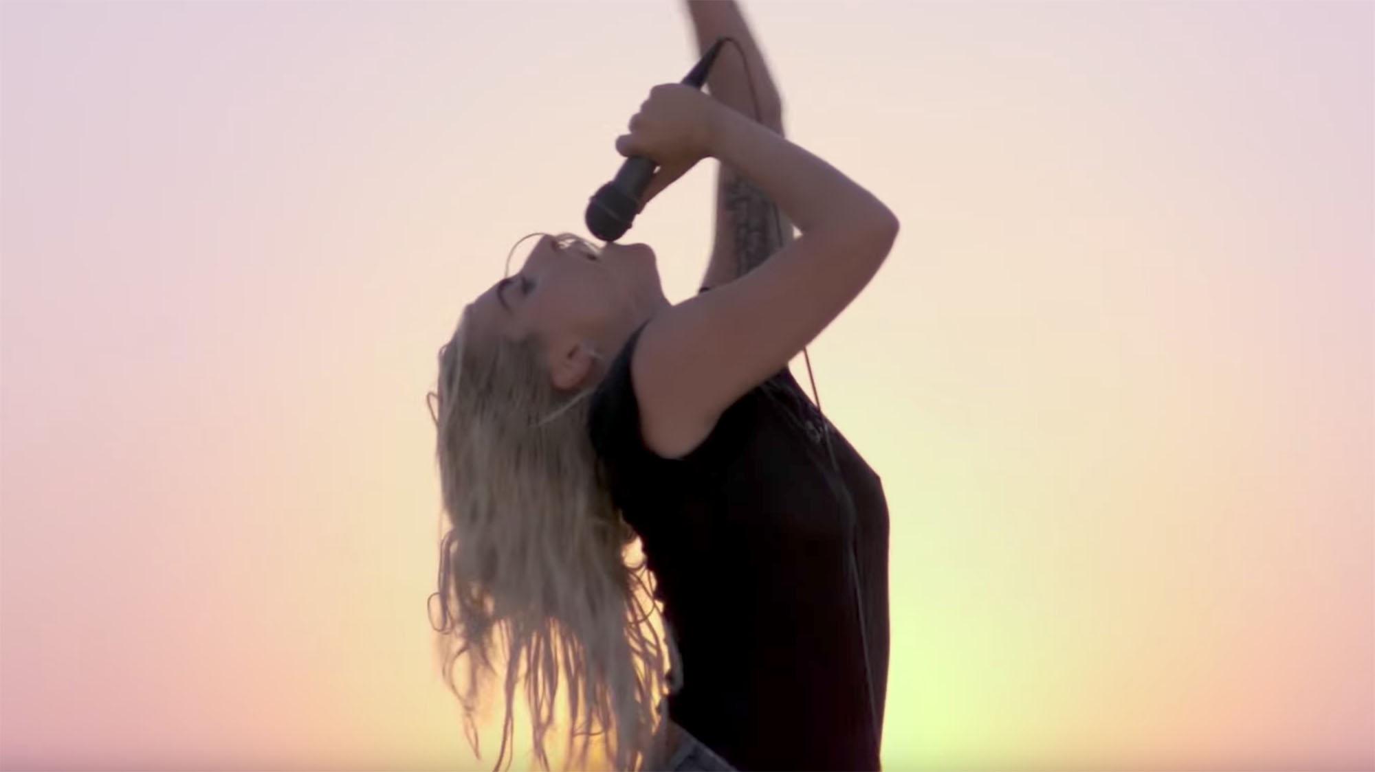 Gaga: Five Foot Two