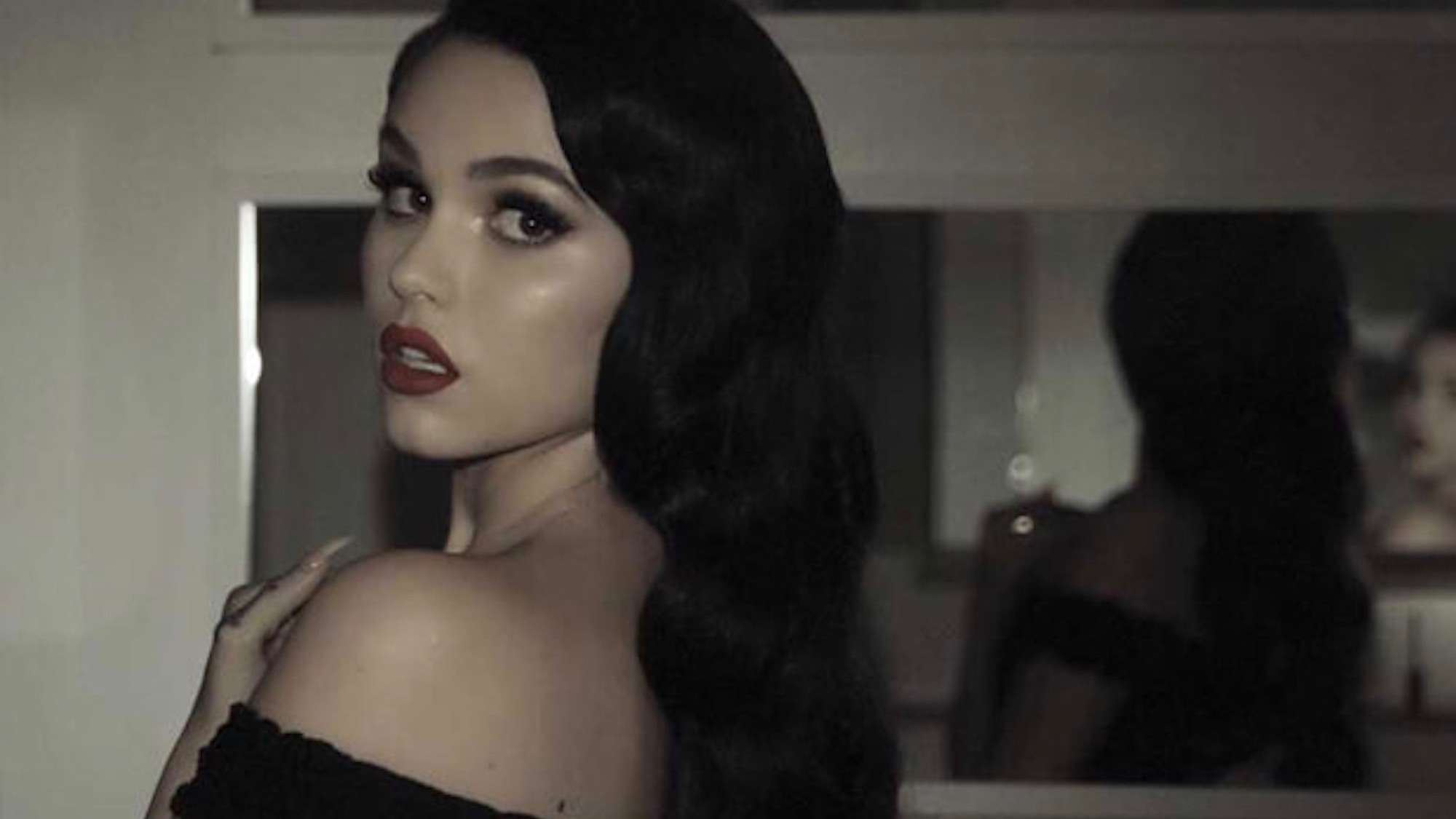 Maggie Lindemann: "Obsessed"