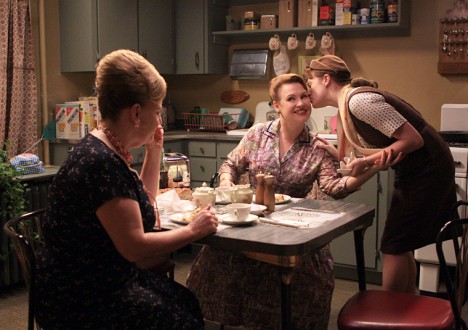 Mad Men Season 2 Episode Photos 14 - Mad Men Season 2 Episode Photos