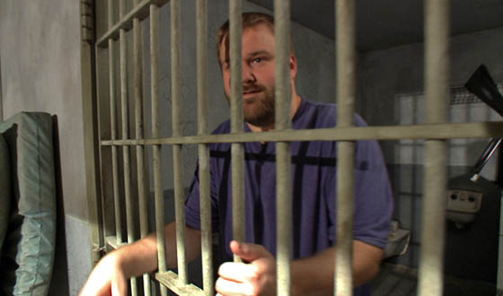 Video – Robert Kirkman Tours <em>The Walking Dead</em> Season 3 Prison Set