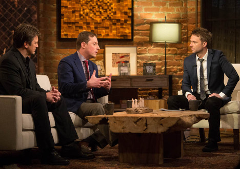 Nathan Fillion, Scott M. Gimple (The Walking Dead Executive Producer, Writer) and Chris Hardwick in Episode 1 of The Talking Dead