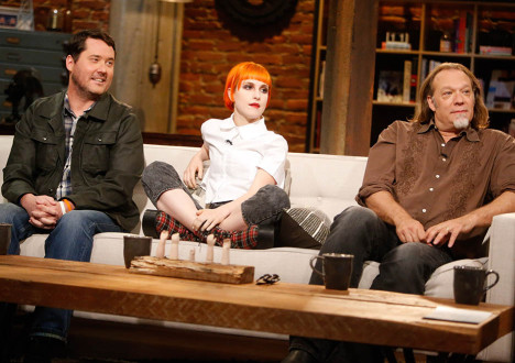 Doug Benson, Hayley Williams and Greg Nicotero (The Walking Dead Executive Producer, Special FX Makeup Designer) in Episode 2 of The Talking Dead