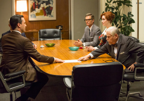Don Draper (Jon Hamm), Jim Cutler (Harry Hamlin), Joan Harris (Christina Hendricks) and Bertram Cooper (Robert Morse) in Mad Men