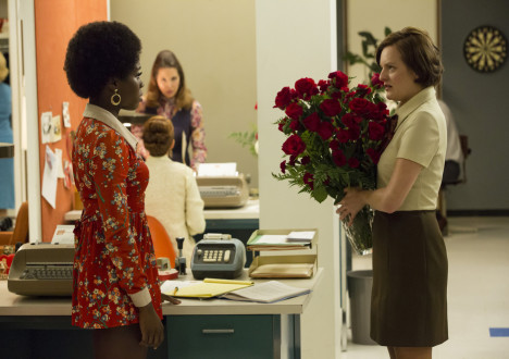 Shirley (Sola Bamis) and Peggy Olson (Elisabeth Moss) in Mad Men