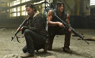 the-walking-dead-501-rick-lincoln-daryl-reedus-560