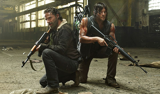 The Walking Dead Characters Prepare for Battle in the New Season 5 Cast Gallery