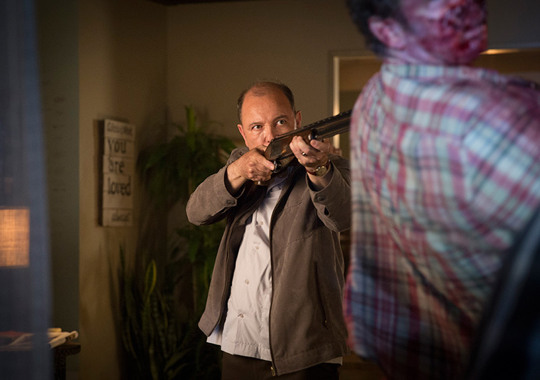 fear-the-walking-dead-episode-103-daniel-blades-935
