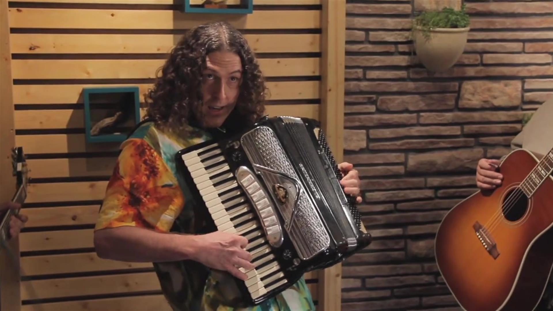“Weird Al” to Release Massive 15-Album Accordion-Shaped Box Set – IFC