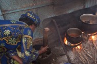 cooking fire STOVEMAN: Bringing clean cook stoves to the developing world