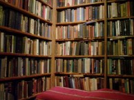 Bookseller Sylvia Whitman describes growing up amidst the books, beds, and resident writers of the famous Shakespeare and Company bookstore in Paris.