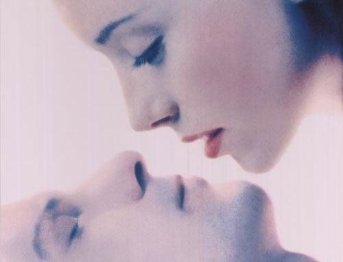 5. KISSED (1996)