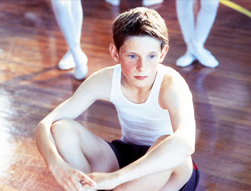 8. BILLY ELLIOT (2000)
