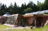 Students compete to design European Earthship