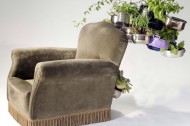 Amazing upcycle: old furniture into planters