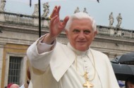 Pope Benedict calls for sustainable business, development models