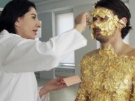 Performance artist Marina Abramović turns James Franco into a living piece of art.