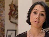 Ina has designed gowns for stars like Eva Longoria and Kim Kardashian, but high-end evening wear hasn’t provent to be a viable business.