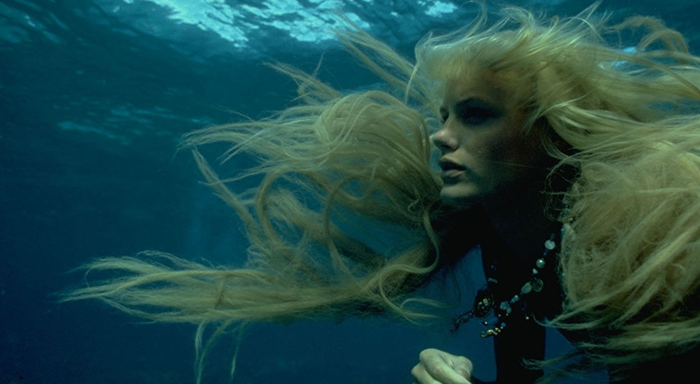 splash_01_700x384