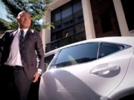 Joe Zee presents REVEALING: FACE VALUE - Teaser Joe Zee takes an eye opening look at our obsession with beauty in REVEALING: FACE VALUE. Premieres December 4 9pm.