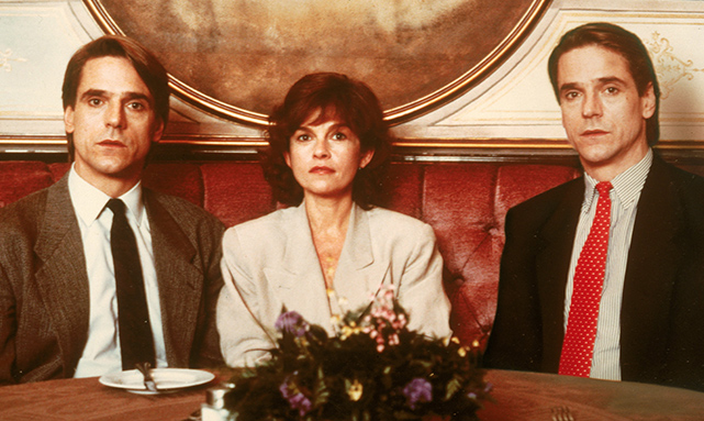 dead_ringers_01_641x383 dead_ringers_01_641x383