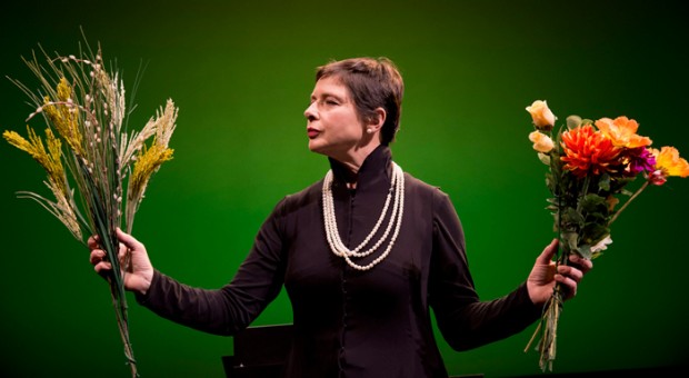 gp_isabella_intv_700x384 6 questions with “GREEN PORNO” star Isabella Rossellini