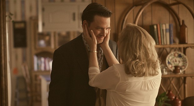 rectify_s2_holden_mom_700x384 Critics Praise Season 2 of “Rectify” and Aden Young’s “Riveting” Performance