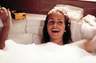5 Garry Marshall Movies That Will Simultaneously Crush Your Heart and Make You Laugh
