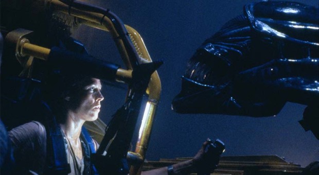 Celebrate the 30th Anniversary of “Aliens” with an ’80s Playlist About… Aliens!