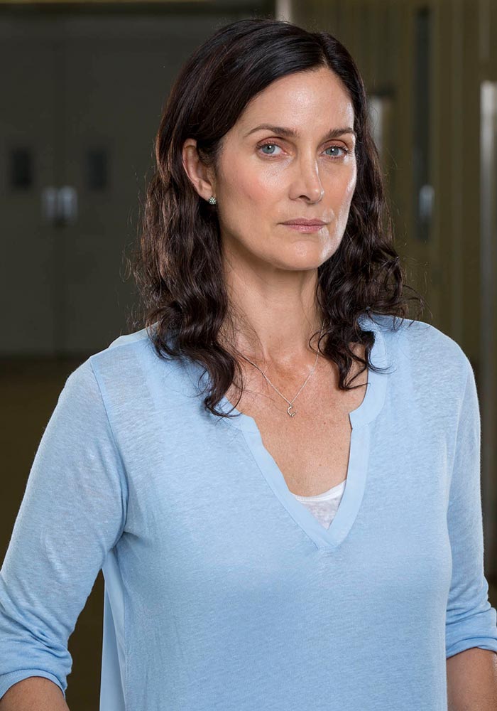 humans-season-2-athena-moss-800×600