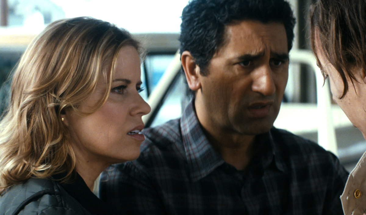 Get a Look Ahead at <em>Fear the Walking Dead</em> With This New Behind-the-Scenes Video