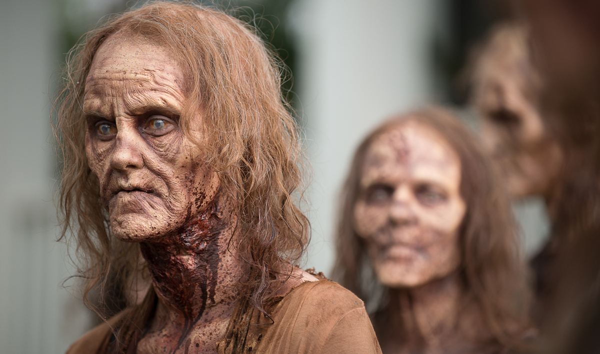 Extras for Season 6, Episode 13 of <em>The Walking Dead</em>