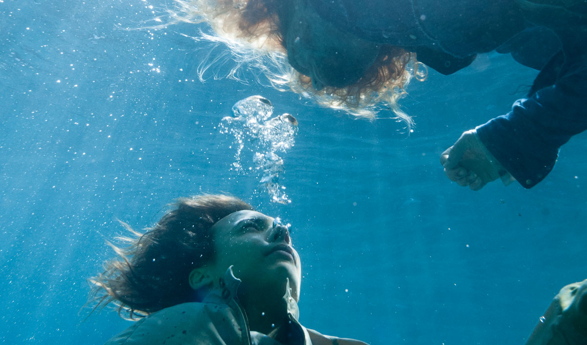 Video – Talked About Scene From the Season Premiere: Nick Faces Trouble at Sea