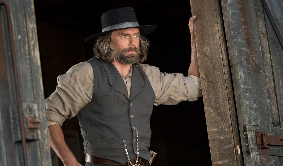 Extras for <em>Hell on Wheels</em> Episode 10