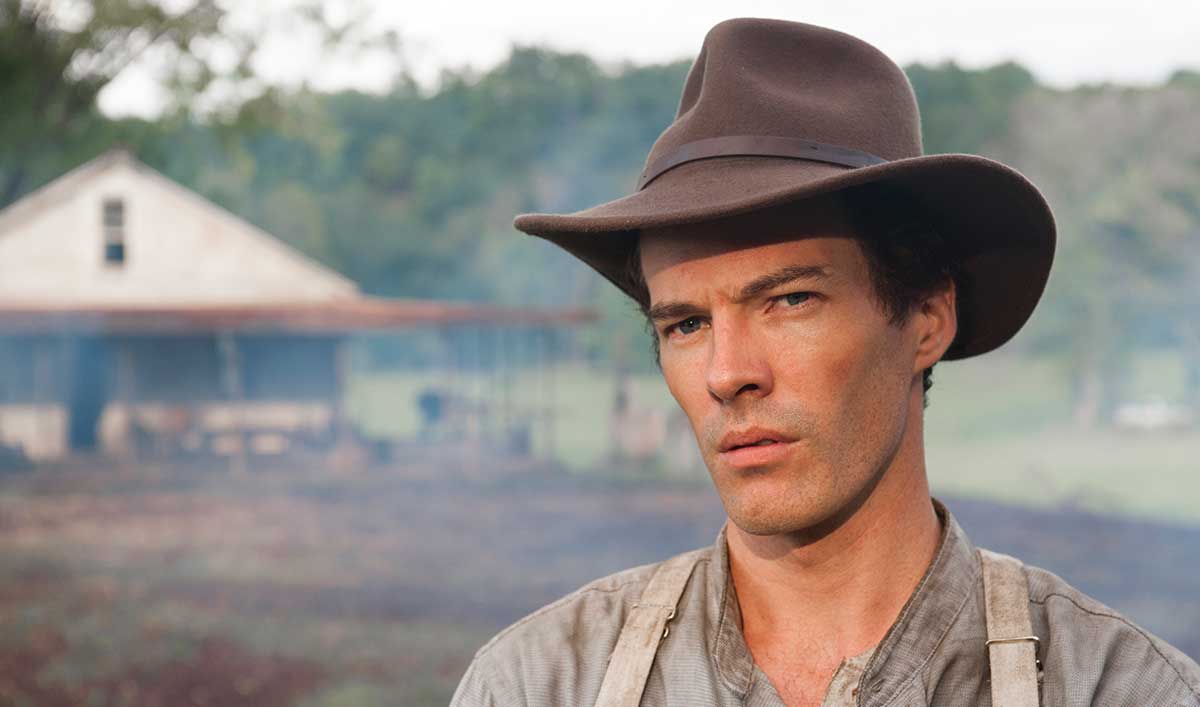 Detectives Stage a Dangerous Mission to Take Down Jesse James