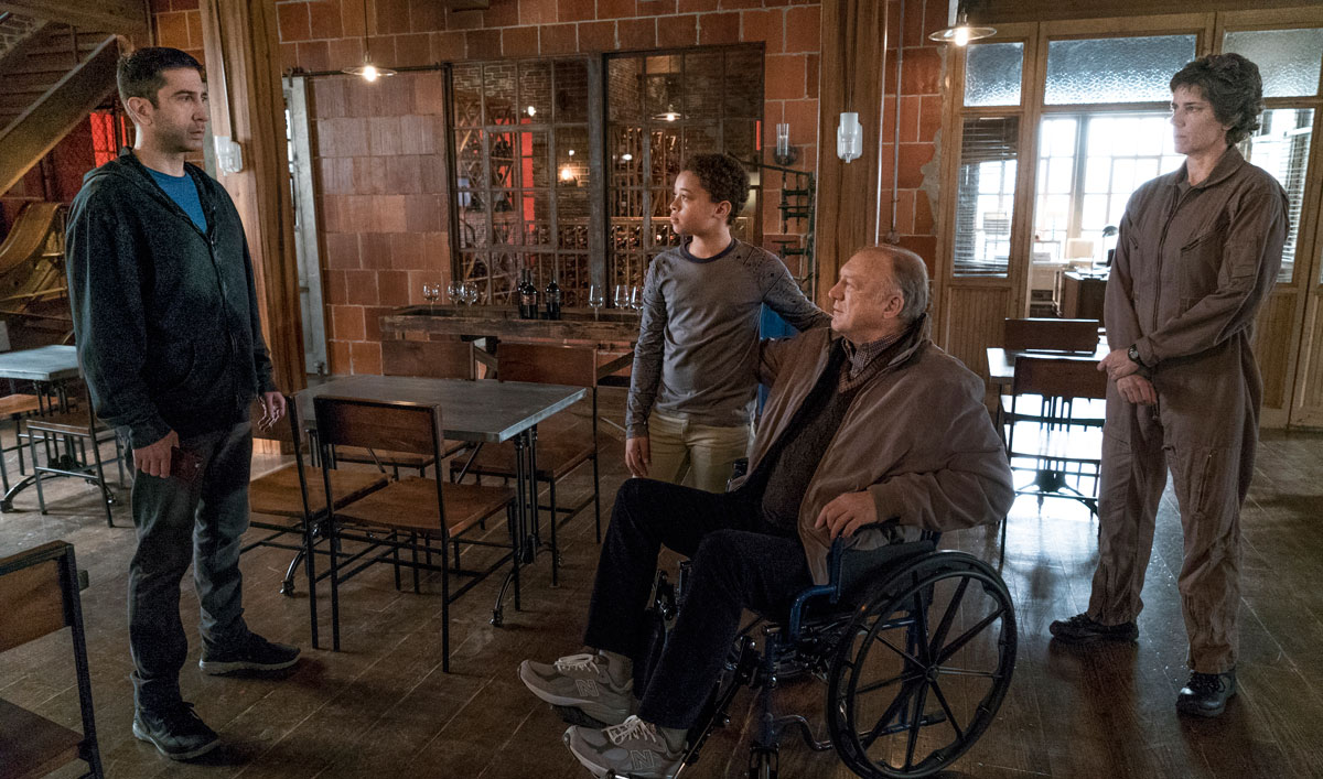10 Ways to Get Ready for the <em>Feed the Beast</em> Season Finale This Tuesday 10/9c