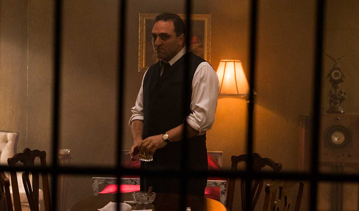 Full Episode – The Government Closes In on Al Capone