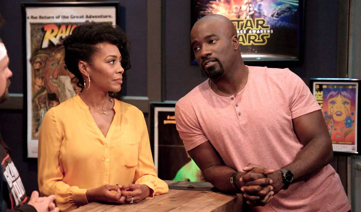 Luke Cage Star on Why the Show “Can’t Ignore” Real-World Violence