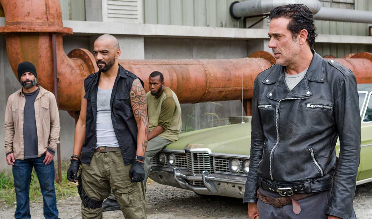 Extras for <em>The Walking Dead</em> Episode 11