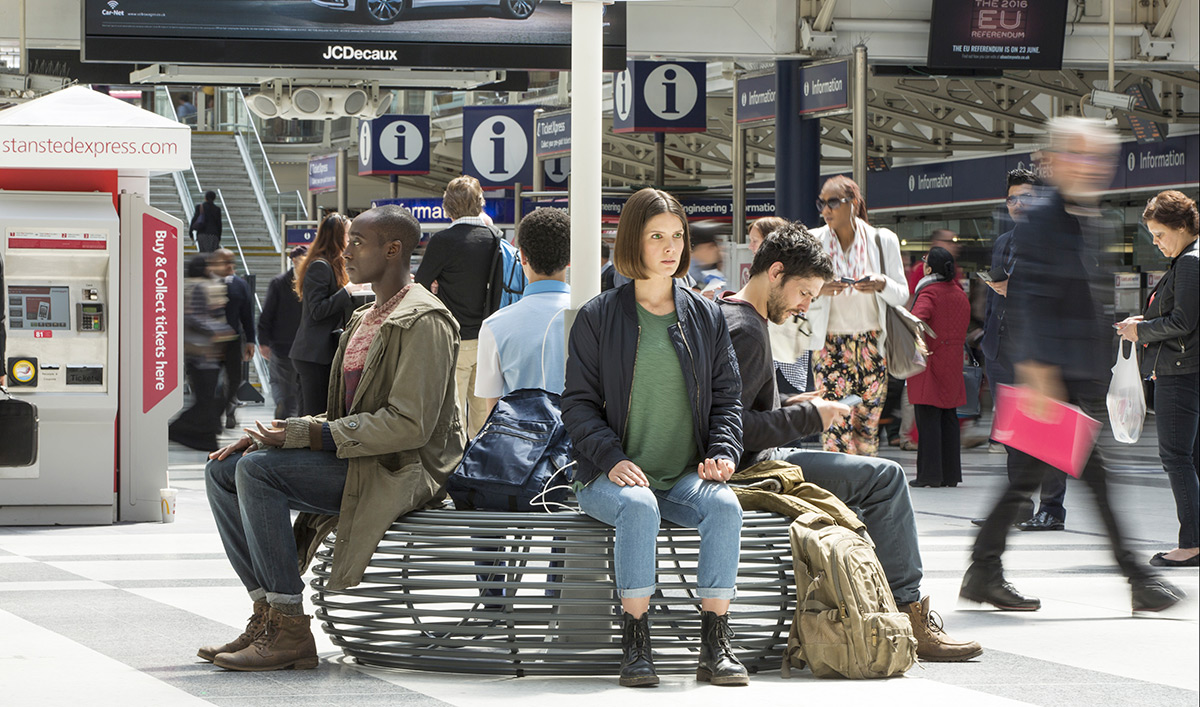 <em>Collider</em> Calls <em>HUMANS</em> Must-See; <em>Screener</em> Shipping Mia & Ed