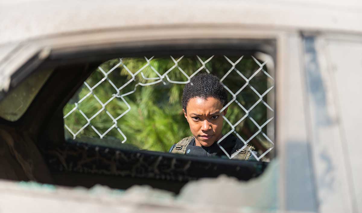 Extras for <em>The Walking Dead</em> Season 7, Episode 14