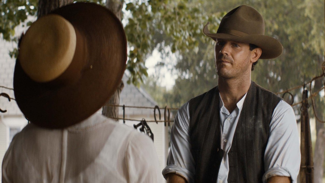 Sneak Peek — Maria García Confronts Pete About the Disappearance of Her Brother-In-Law