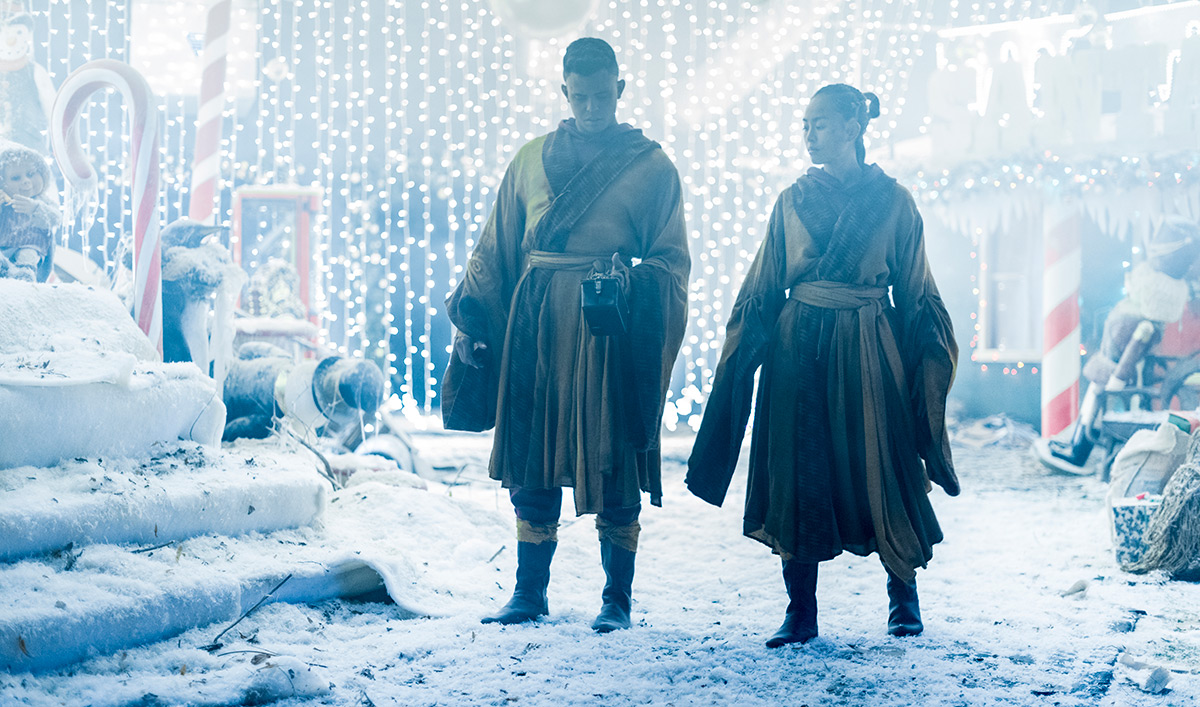 Extras for <em>Into the Badlands</em> Episode 6