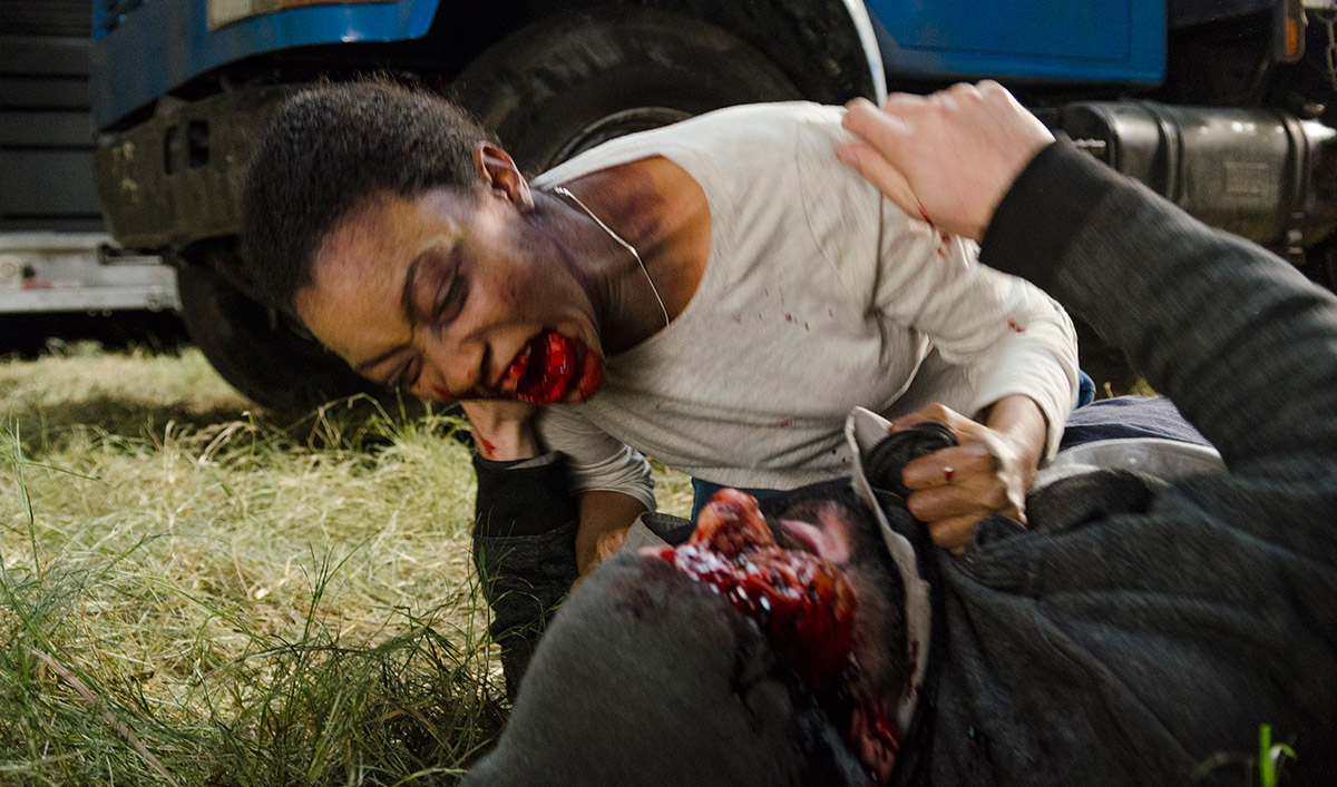 <em>Vulture</em> Interviews Sonequa Martin-Green; Greg Nicotero Talks to <em>Yahoo</em>