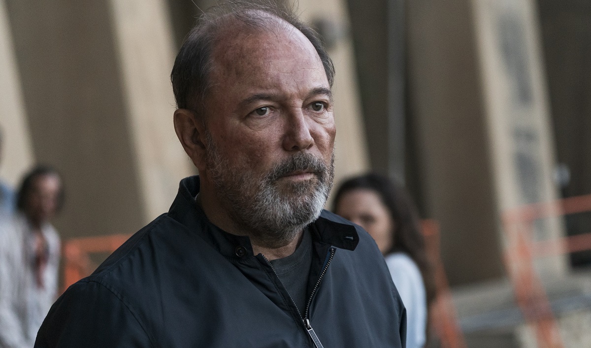 Sneak Peek of <em>Fear the Walking Dead</em> Episode 4 — Can Daniel Trust Strand? Can Anyone?