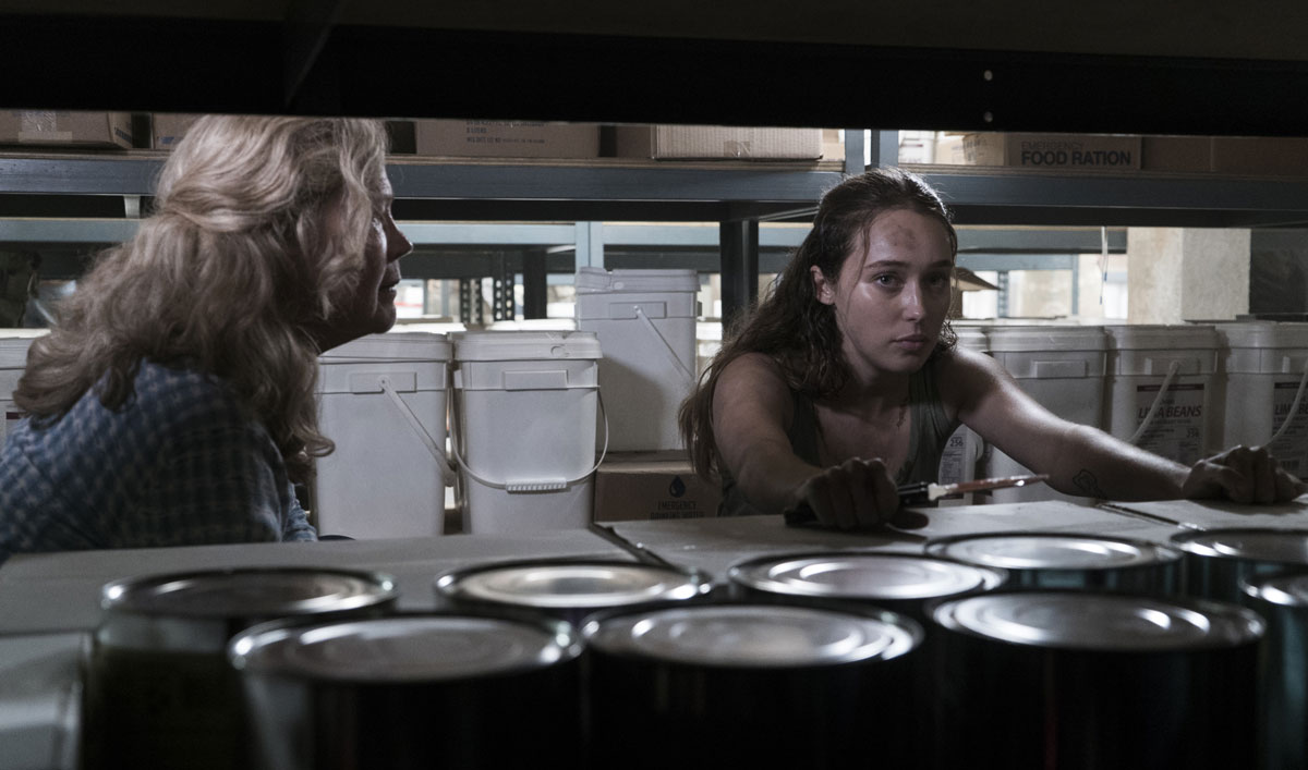 The <em>Fear the Walking Dead</em> Cast and Creators on How Alicia Handles All Hell Breaking Loose