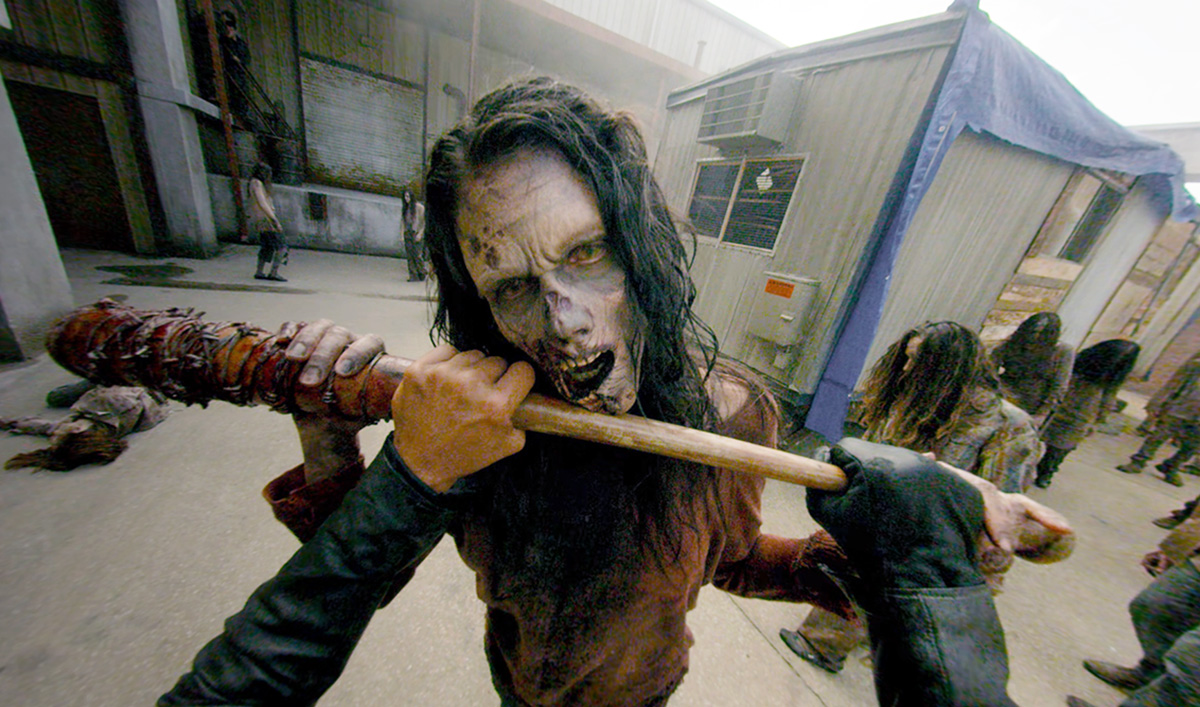 Experience All Out War as Negan in an Extended VR Scene From the <em>The Walking Dead</em> Premiere
