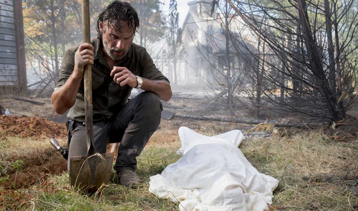 Go Inside <em>The Walking Dead</em> Season 8 Mid-Season Premiere With the Cast and Creators