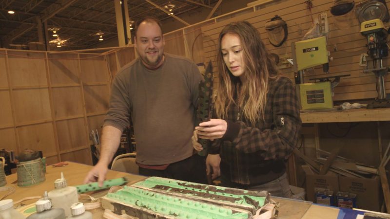 Cast Introduces Crew: Alycia Debnam-Carey and the Props Department