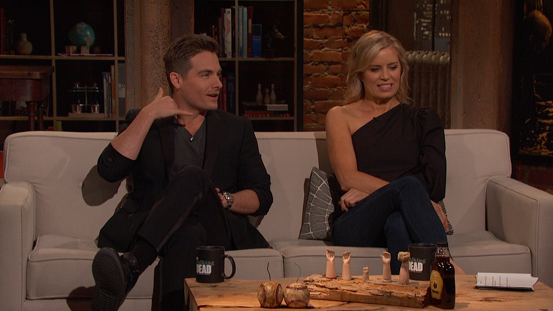 Talking Dead Highlights Season 8 Episode 17 Watch Fear The Walking Dead Video Extras Amc