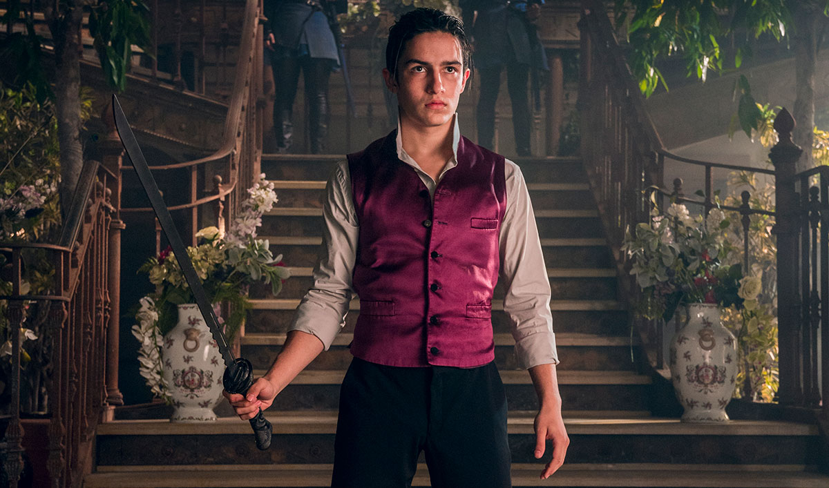Extras for <em>Into the Badlands</em> Episode 2